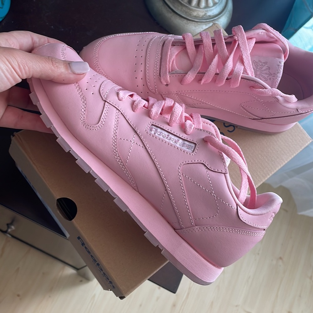Pink Reebok Classics - Picture 3 of 6